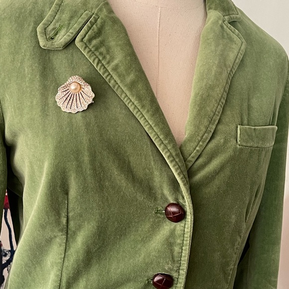 Kramer Signed Shell Pearl Ladies Brooch - Picture 4 of 4